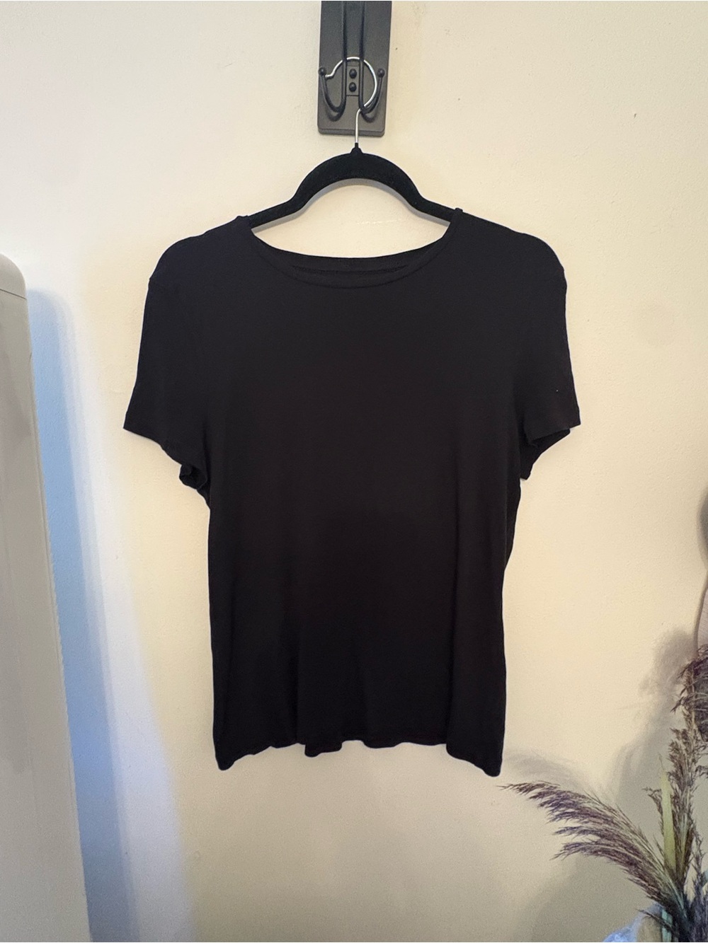 Talbots large classic everyday Black Women's Short-Sleeve Tee